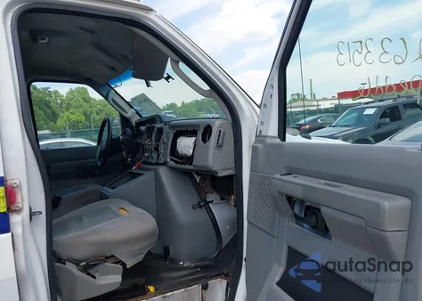 2014 Ford E-350 Super Duty Commercial из США, поврежденный, VIN 1FDSS3EL6EDB14667